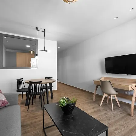 Big Apple #5, Nilie Hospitality Mgmt Apartamento *