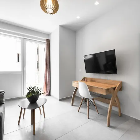 Apartment Big Apple #5, Nilie Hospitality Mgmt *