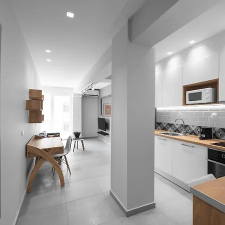 Big Apple #5, Nilie Hospitality Mgmt Thessaloniki